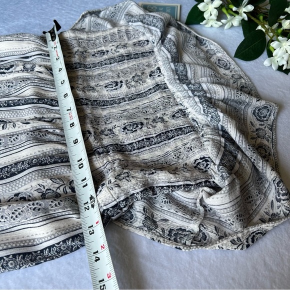 American Eagle Floral Jumpsuit Cold Shoulder Ruffle Hem Ladies Summer Beach - Picture 8 of 14